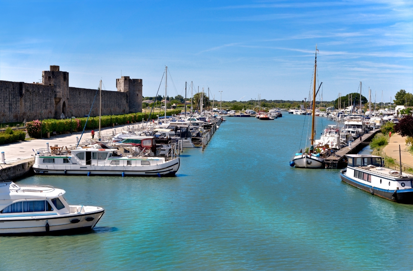 Port maritime de plaisance d'Aigues-Mortes_Aigues-Mortes