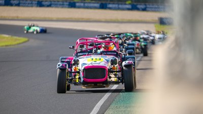 La Coupe Caterham Compétition au Pôle Mécanique Alès Cévennes_Alès