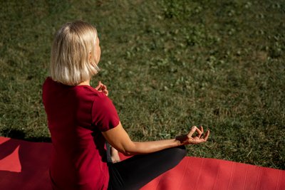 Yoga et plantes sauvages_Villeneuve-lez-Avignon