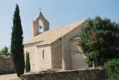 Chapelle Saint Jean Baptiste sur les hauteurs de Vénéjan