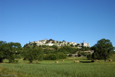 Lussan village perché