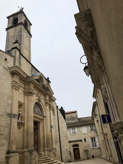 Eglise Saint-Pancrace et hôtel de Jossaud au bout de la placee vue aérienne