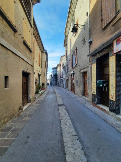 La Grand'rue sur le chemin de Régordane à Génolhac_Génolhac