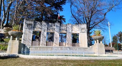 Monuments aux morts-1